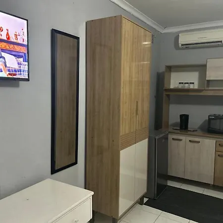 Decent Stay Durban Exterior photo