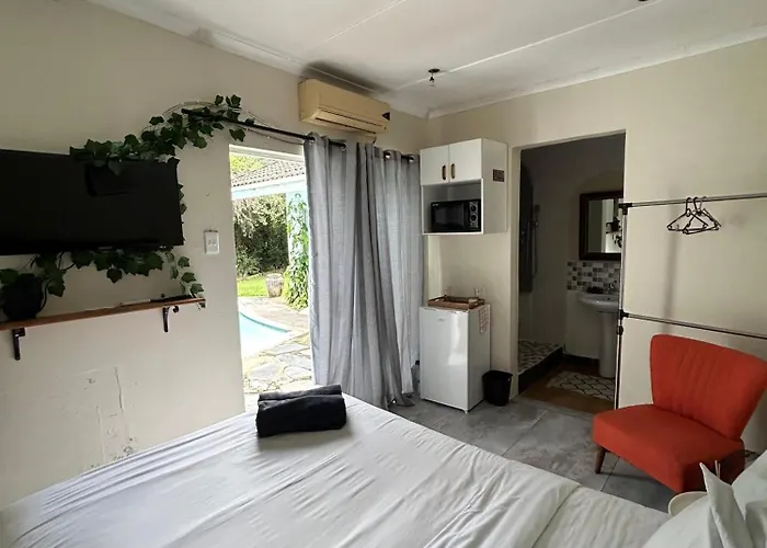 Decent Stay